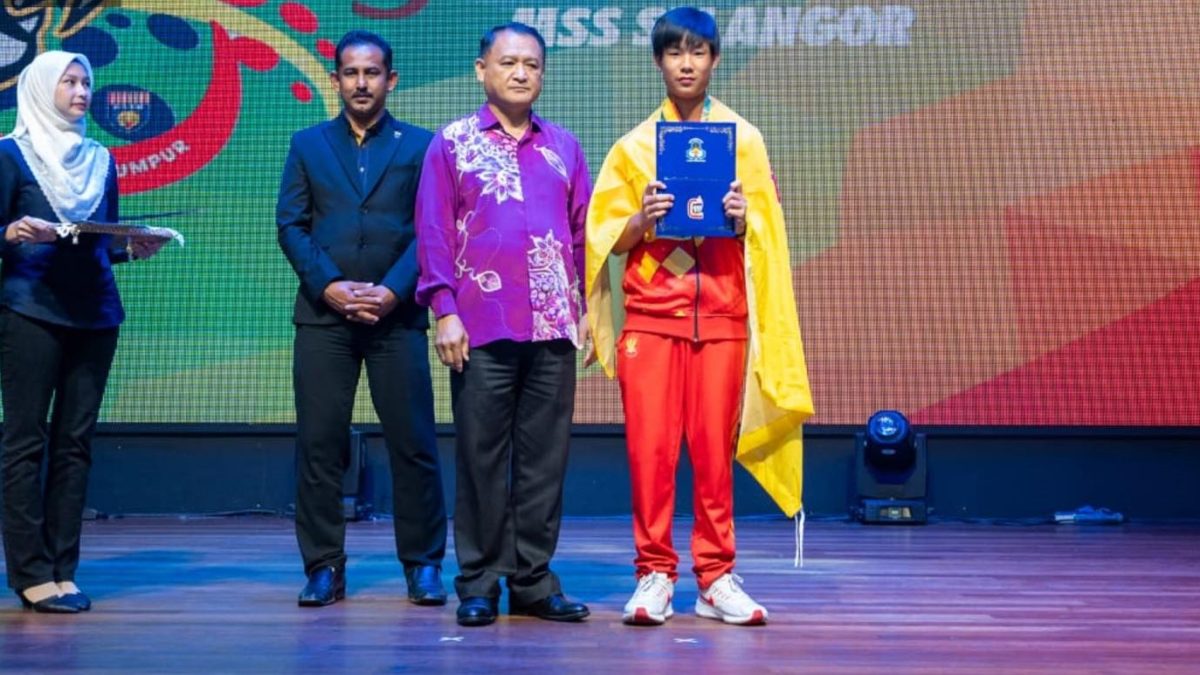 Sri Emas International School student, Chan Jun Han, emerged 1st in the Boys Under-15 Team Category and clinched the title of Best Overall Boys Team.